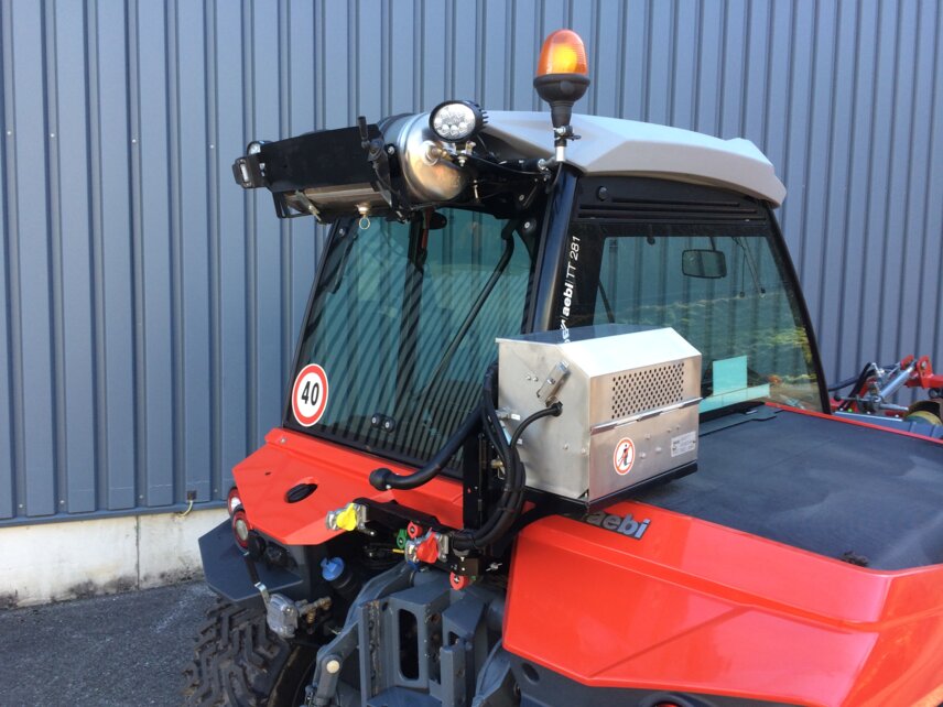 HangGeräteträger TT 242 / TT 282 Aebi Schmidt Group